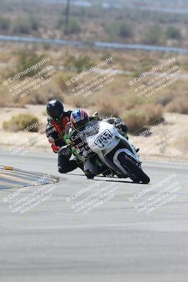 media/Oct-02-2025-Racers Edge (Thu) [[2c91cb6ab3]]/3-B Group/Session 3-Turn 16 (12pm)/